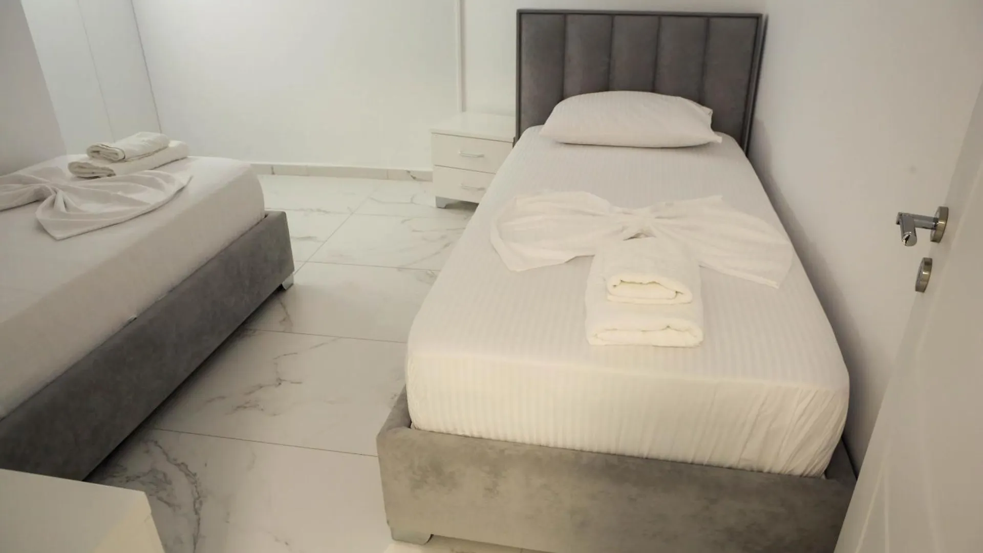 Sofia Apartments Sarande 0*,